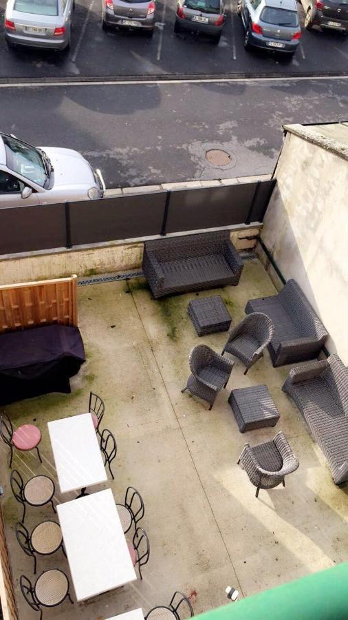Appartement 1Er Etage Carignan 外观 照片